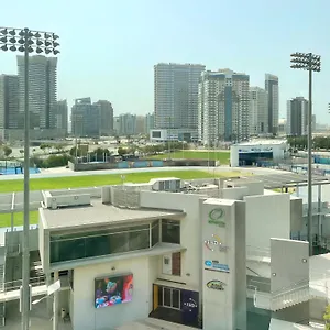 https://emirates-sports-hotel-apartments-2br.dubaihotelsoffers.com